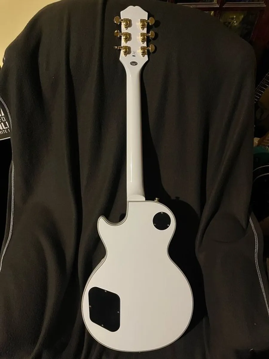 Epiphone Les Paul Custom Alpine White - Image 2