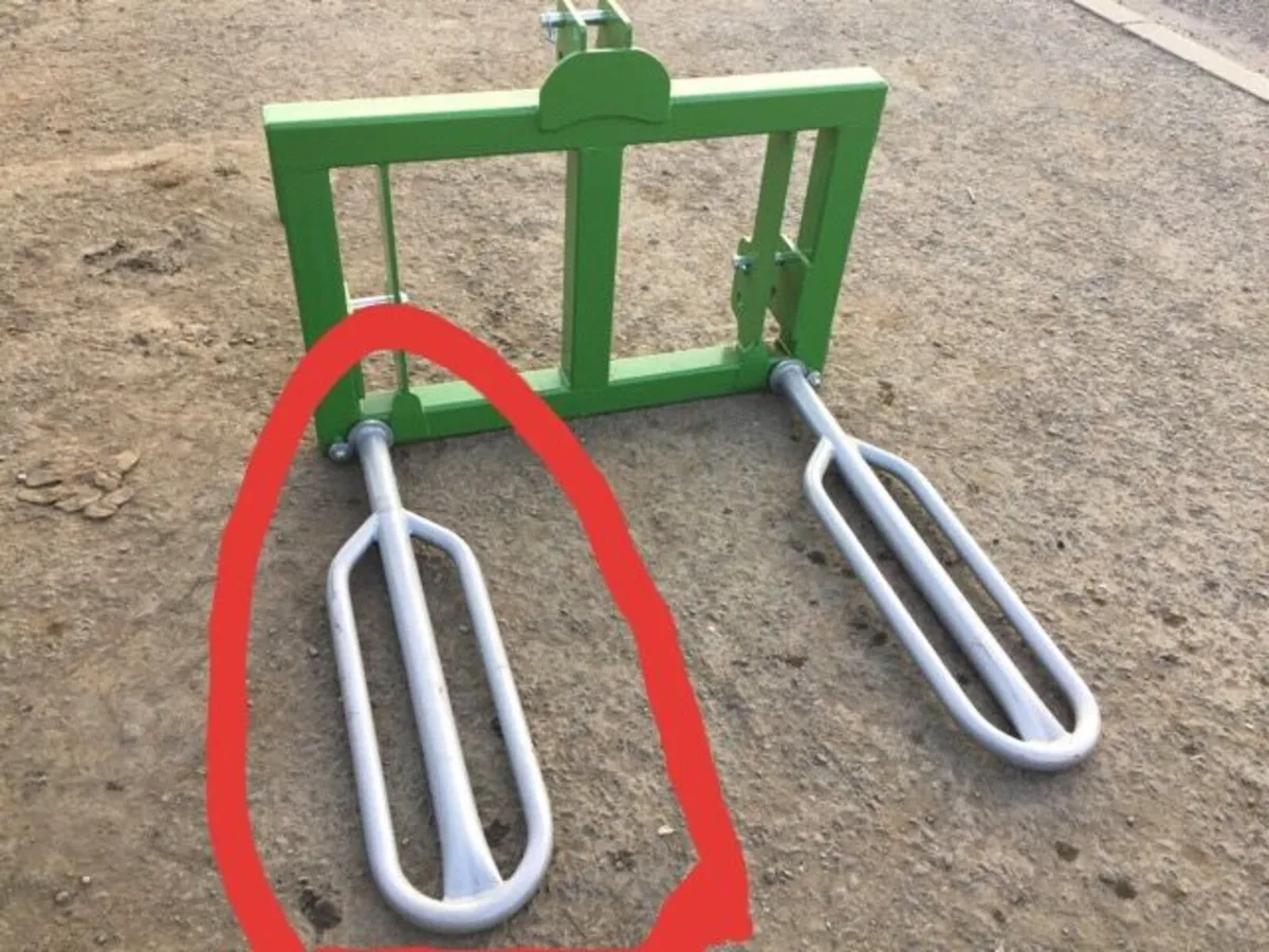 Wanted paddles for tractor single bale handler