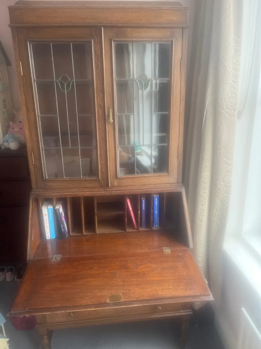 Beautiful antique bookcase - Image 2