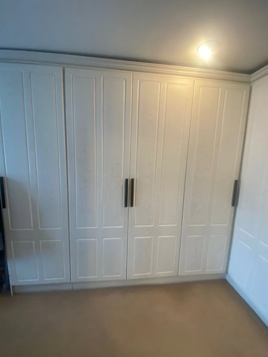 Wardrope - Image 1