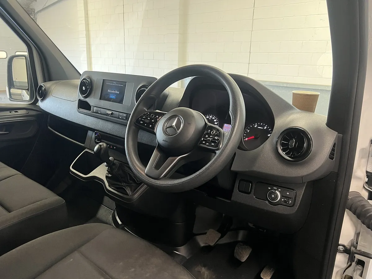 2023 Mercedes-Benz Sprinter Refrigerated Van - Image 4