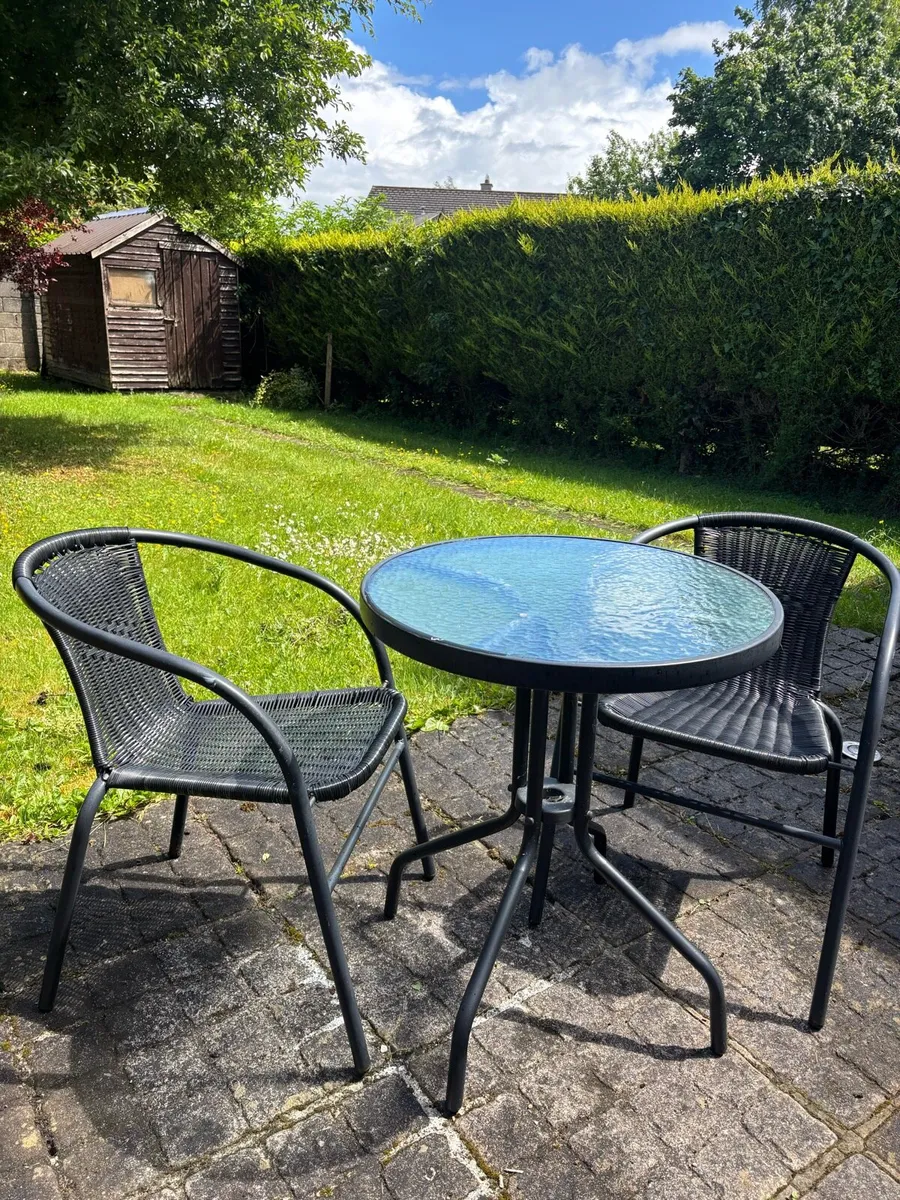 Two seater bistro garden furniture set - Image 2