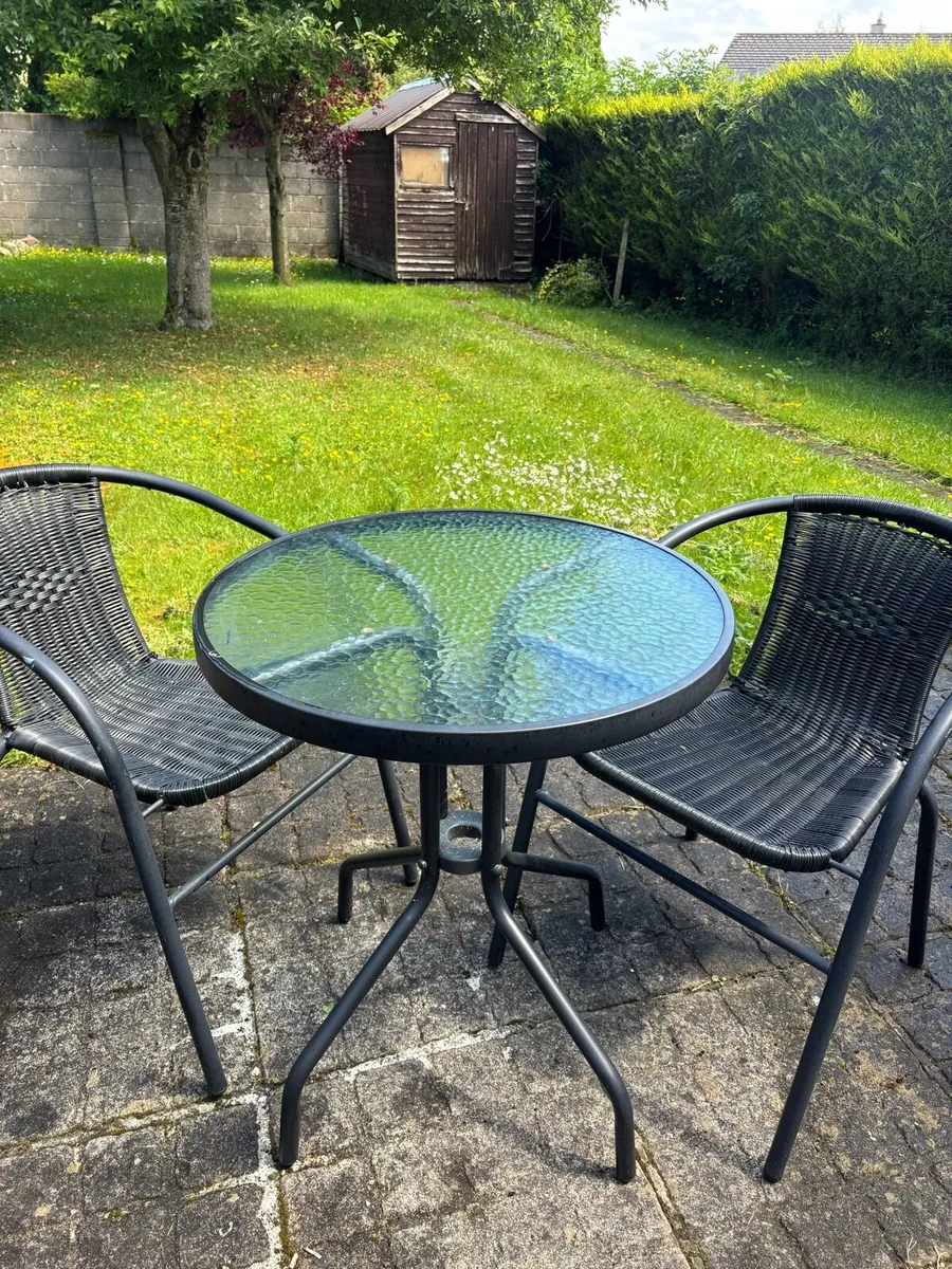 Two seater bistro garden furniture set - Image 4
