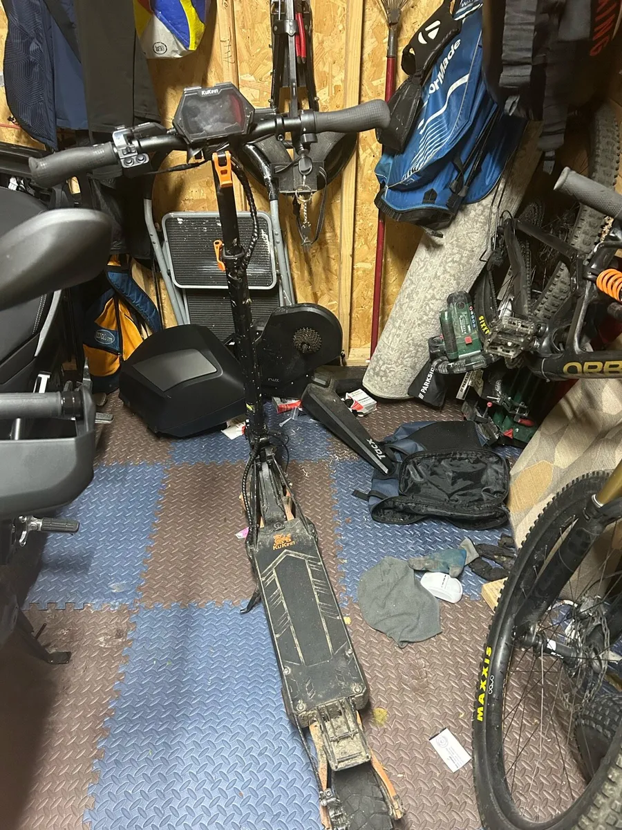 Kukirin g2 pro scooter - Image 1