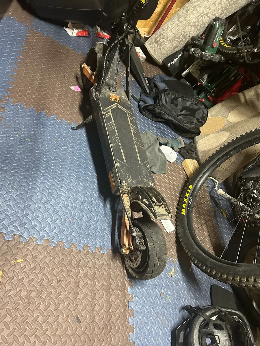 Kukirin g2 pro scooter - Image 2
