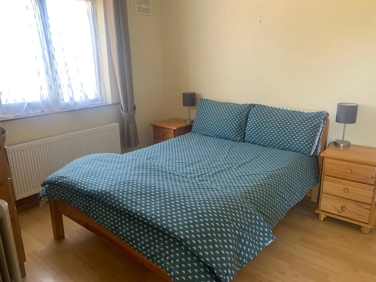 Self catering apartment for weekly rent - Image 4