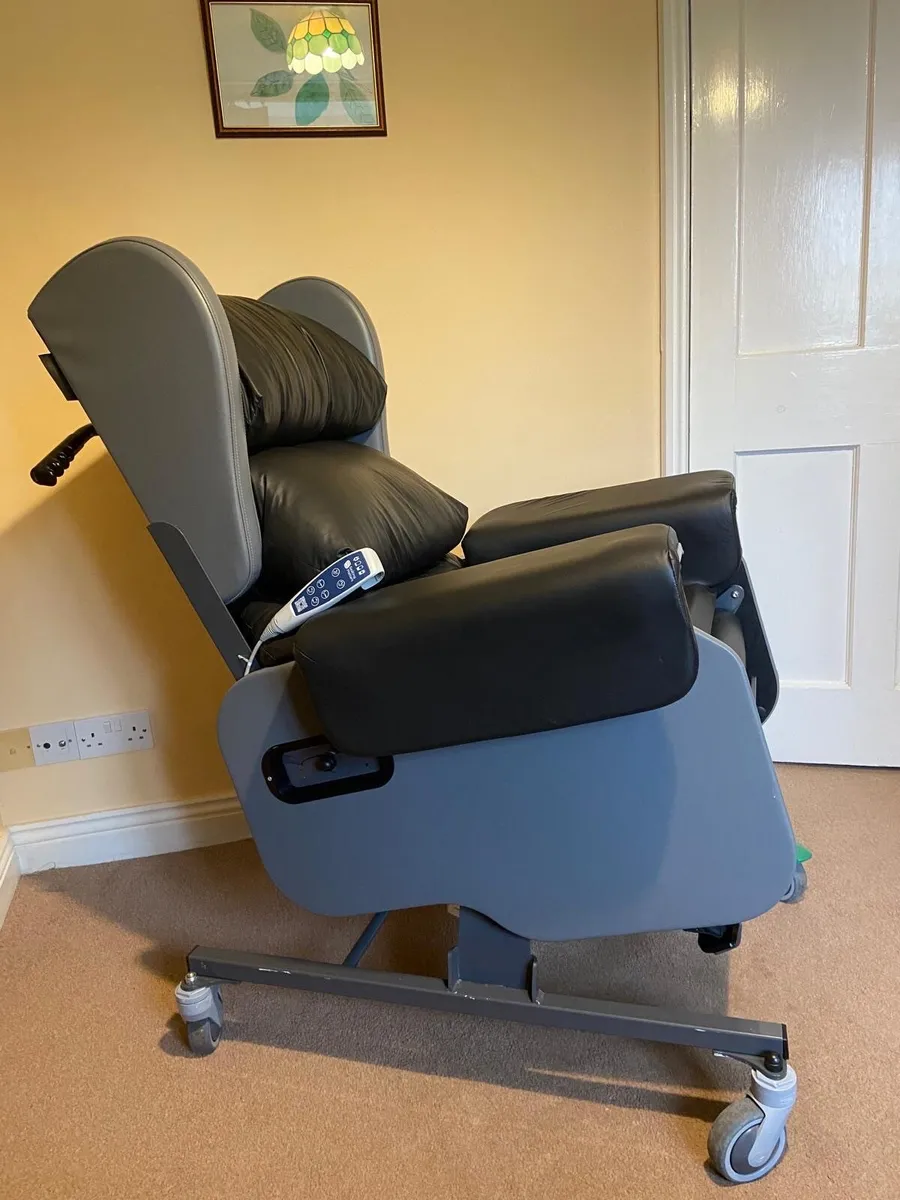 Medical Chair, Specialist Milano for elderly - Image 2