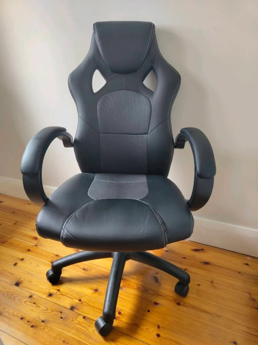 Office Chair - Image 1