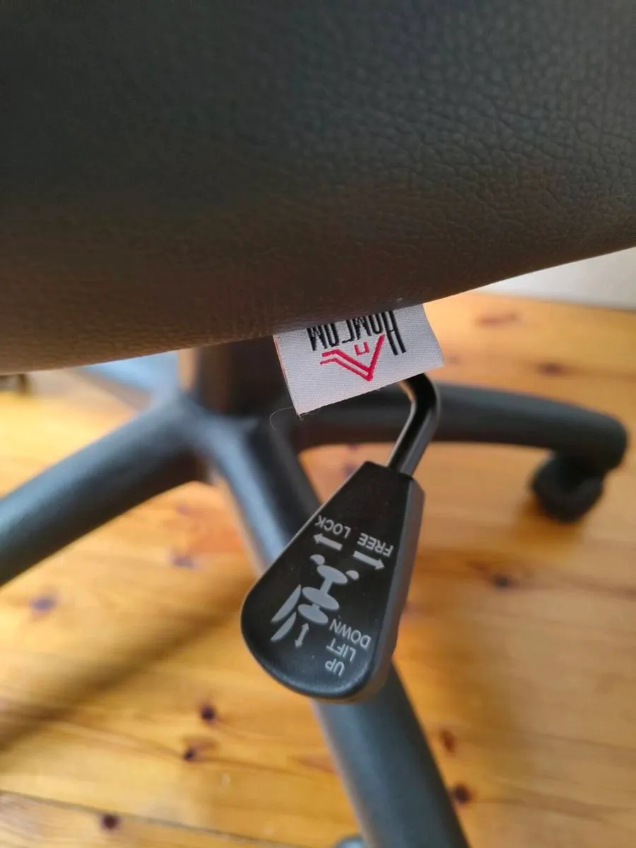 Office Chair - Image 3