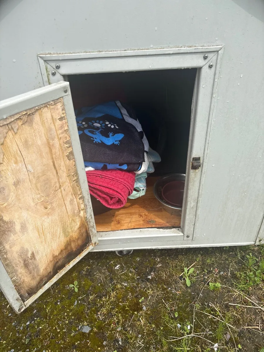 Dog kennel - Image 2