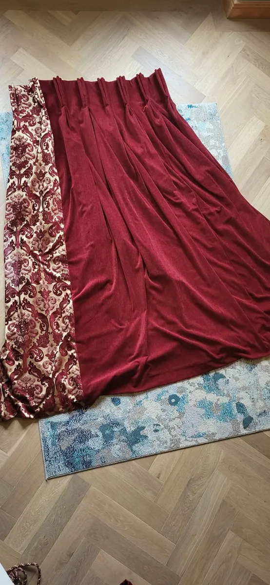Curtains - Image 1