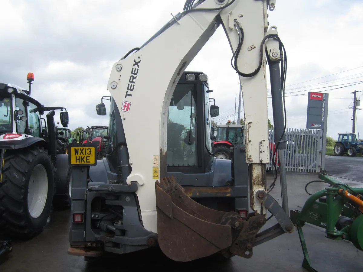 TEREX TLB 890 ..5500...LOW HOURS.. - Image 3