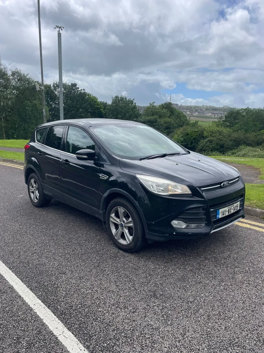 Ford Kuga 4 seats 1 OWNER - Image 2