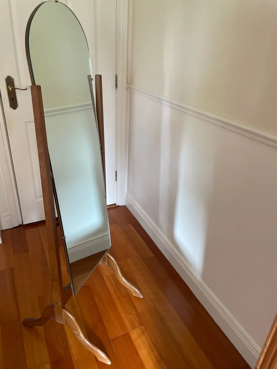 Cheval mirror - Image 1