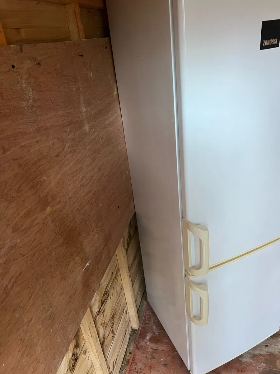 Fridge freezer - Image 3