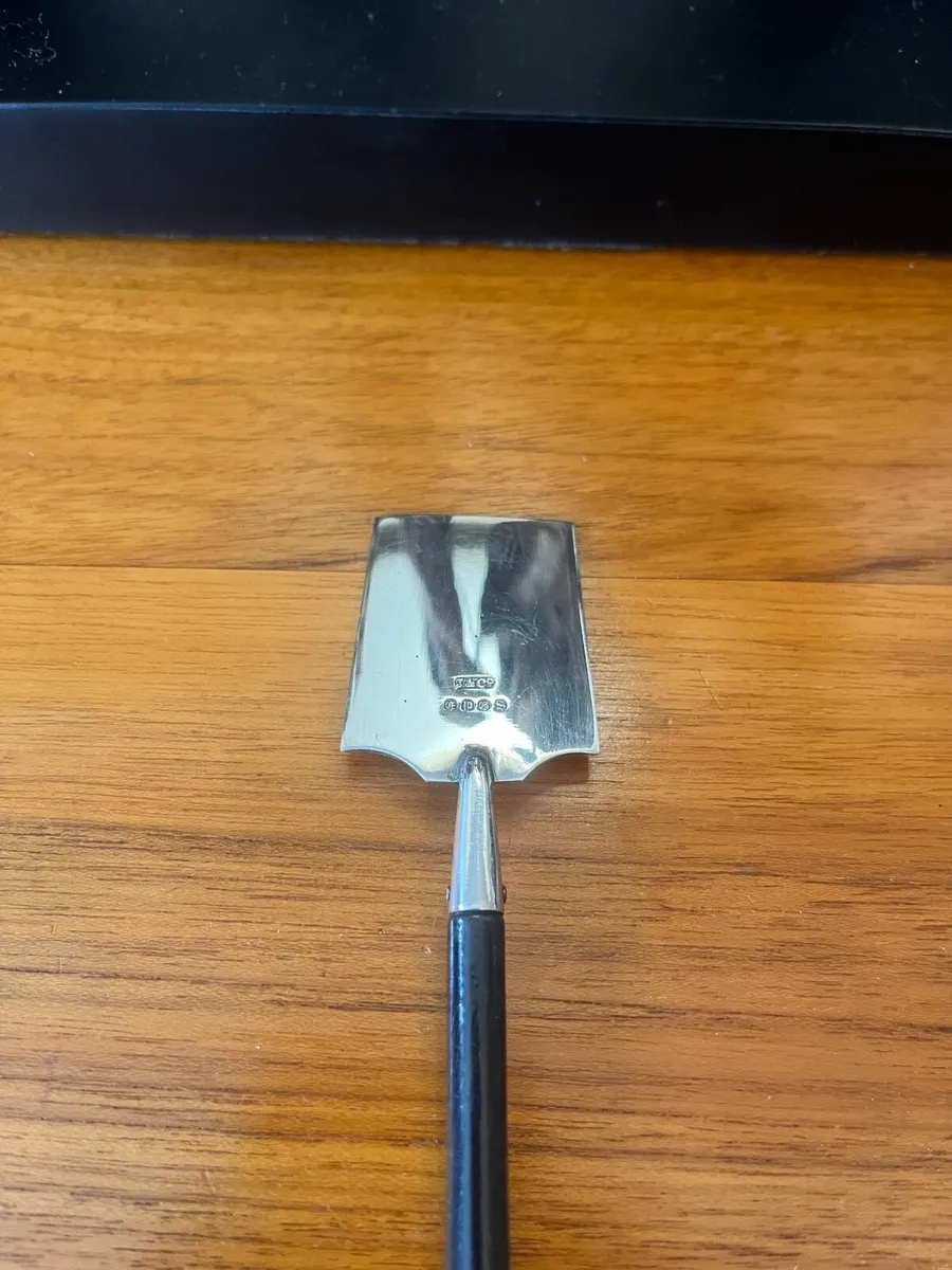 Antique J&Co Sheffield Novelty Sugar Shovels - Image 3