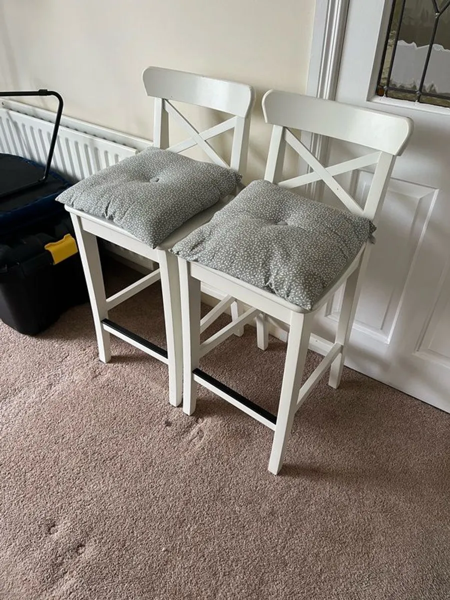 Set of 2 white Kitchen Island Chairs for sale - Image 1
