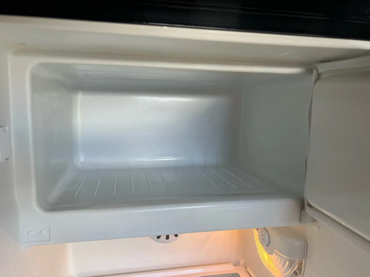 Fridge - Image 3