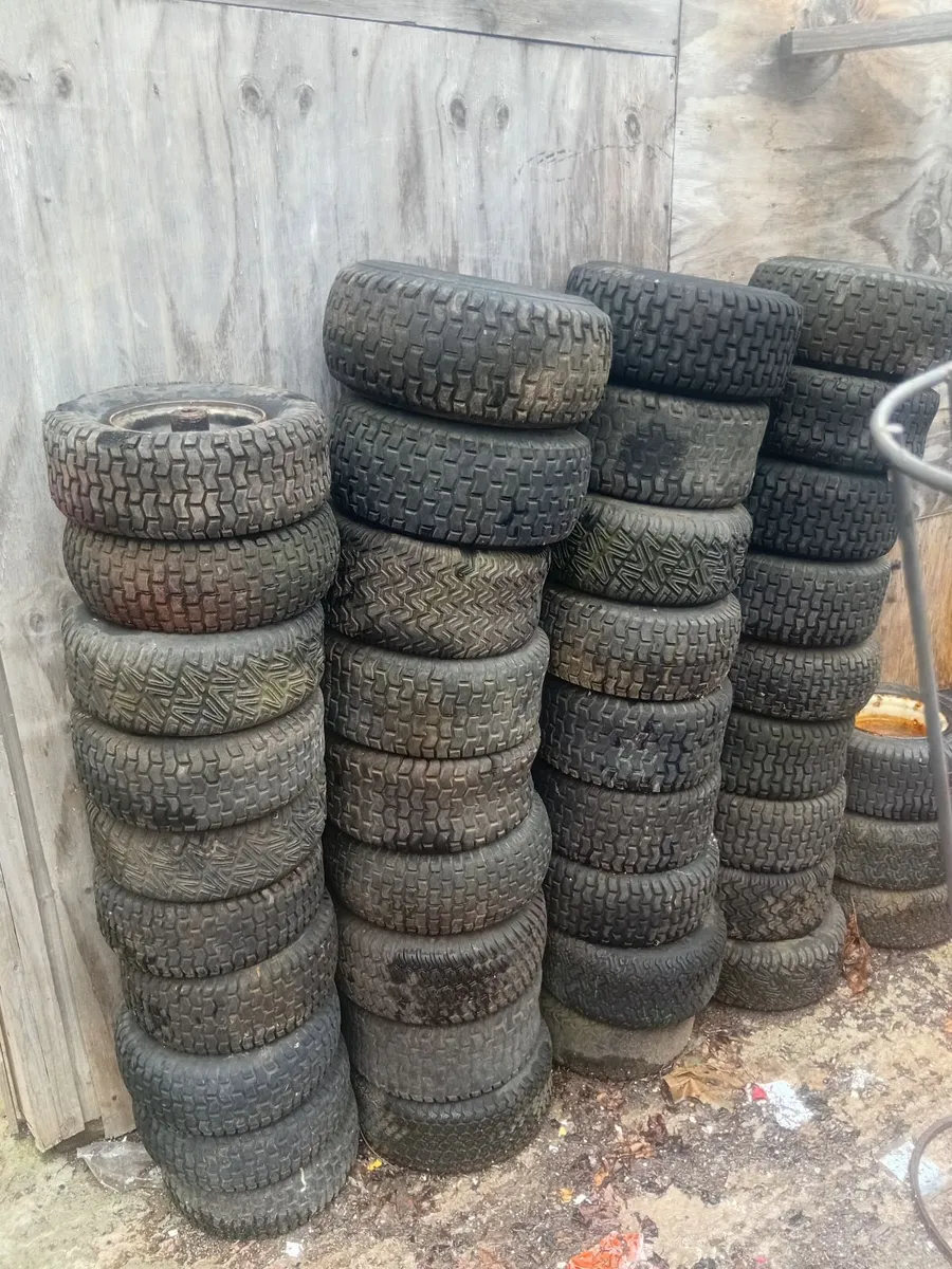 Selection of tyres and wheels available. - Image 1