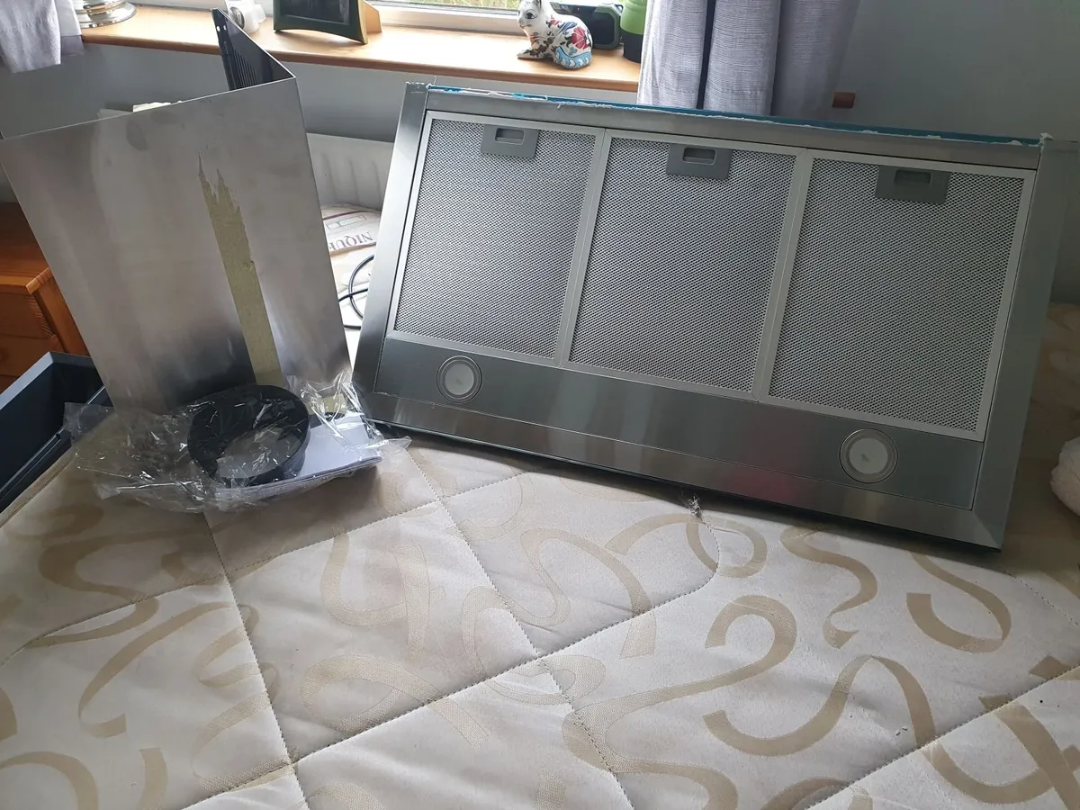 Extractor fan. Elica SPOT 90cm Hood - Image 2