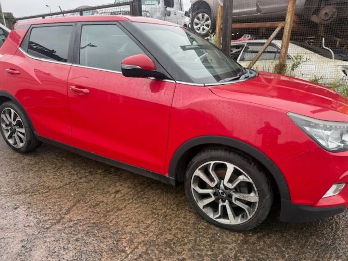 2017 SSANGYONG TIVOLI 1.6L-D - Image 2