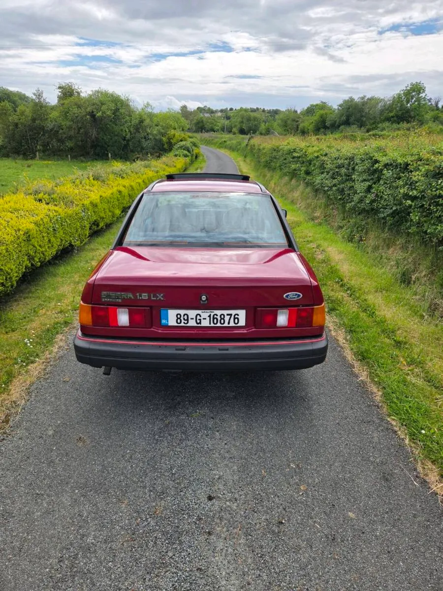 Ford Sierra Saphire *Mint* - Image 2