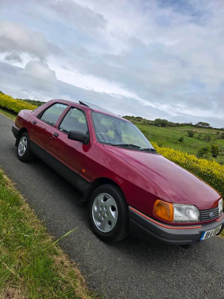Ford Sierra Saphire *Mint* - Image 3