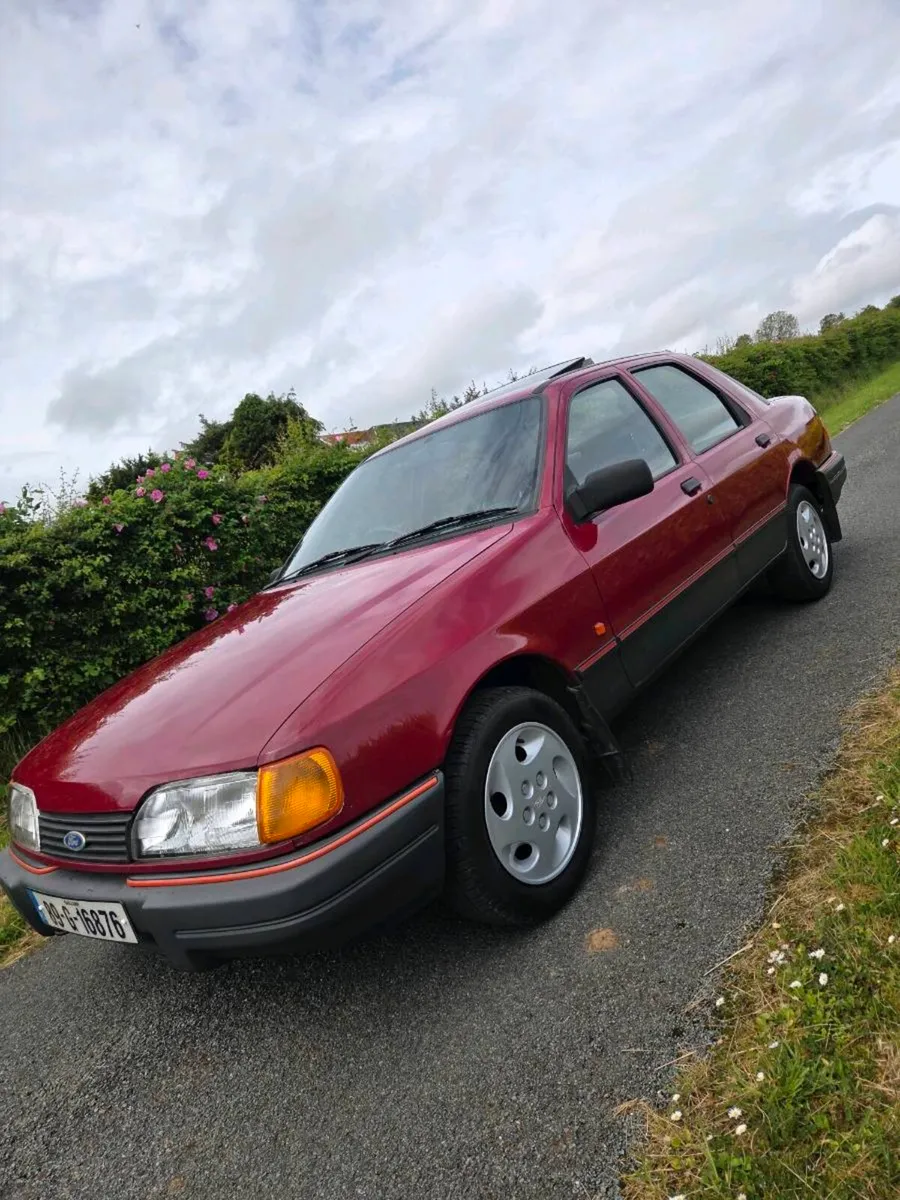 Ford Sierra Saphire *Mint* - Image 4