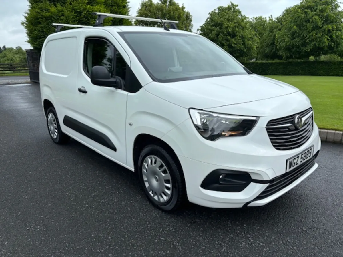 Vauxhall Combo 2022 - Image 1