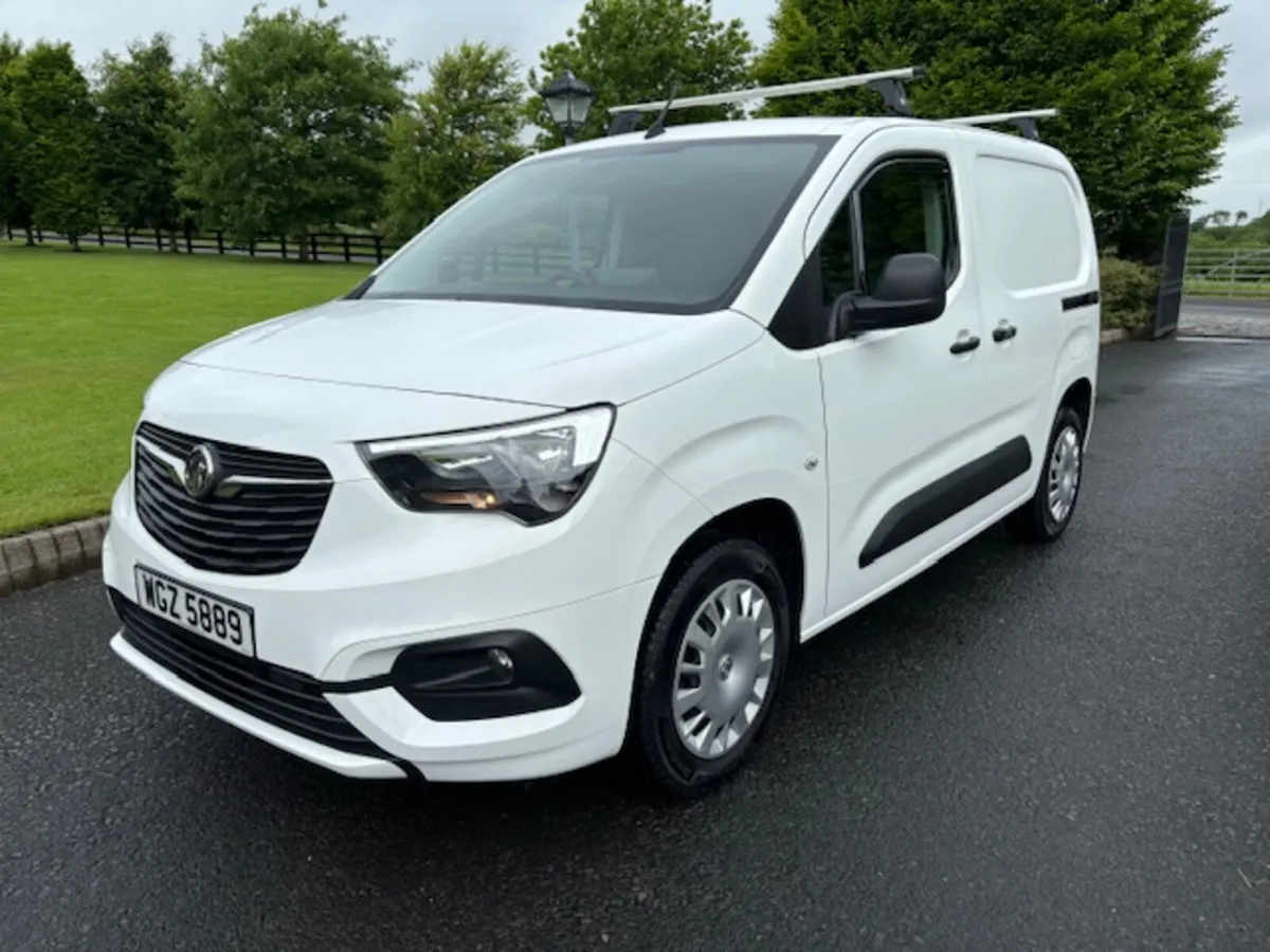 Vauxhall Combo 2022 - Image 3