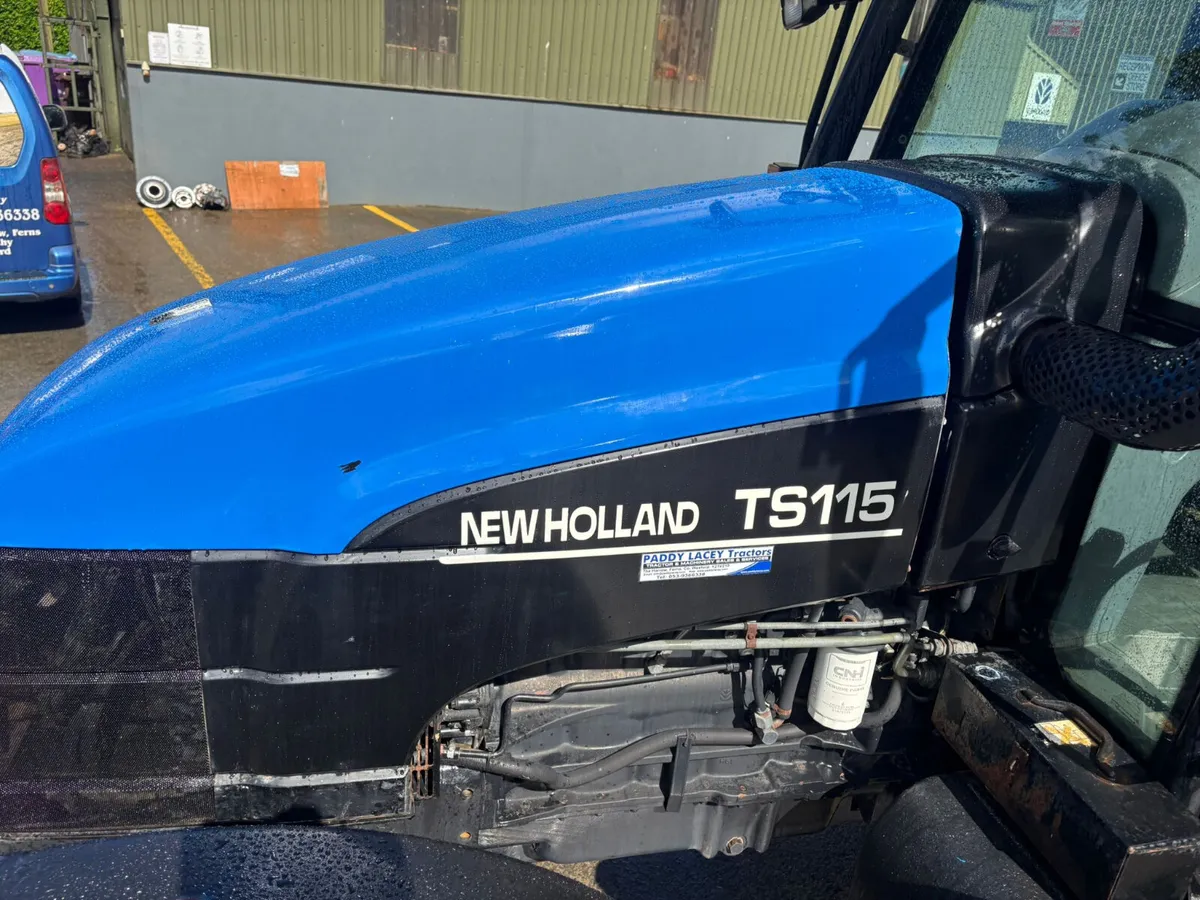 2002 NEW HOLLAND TS115 SLE SPECIAL - Image 3