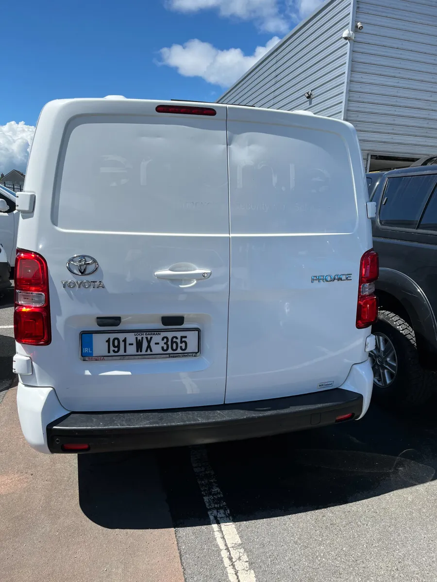 Toyota Proace  LWB 2021 - Image 4