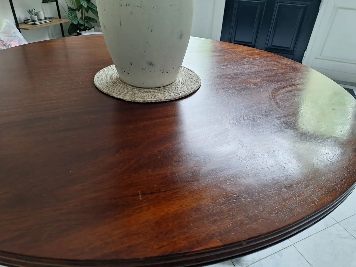 Elegant Antique Mahogany Centre / Hall Table – 4ft - Image 3
