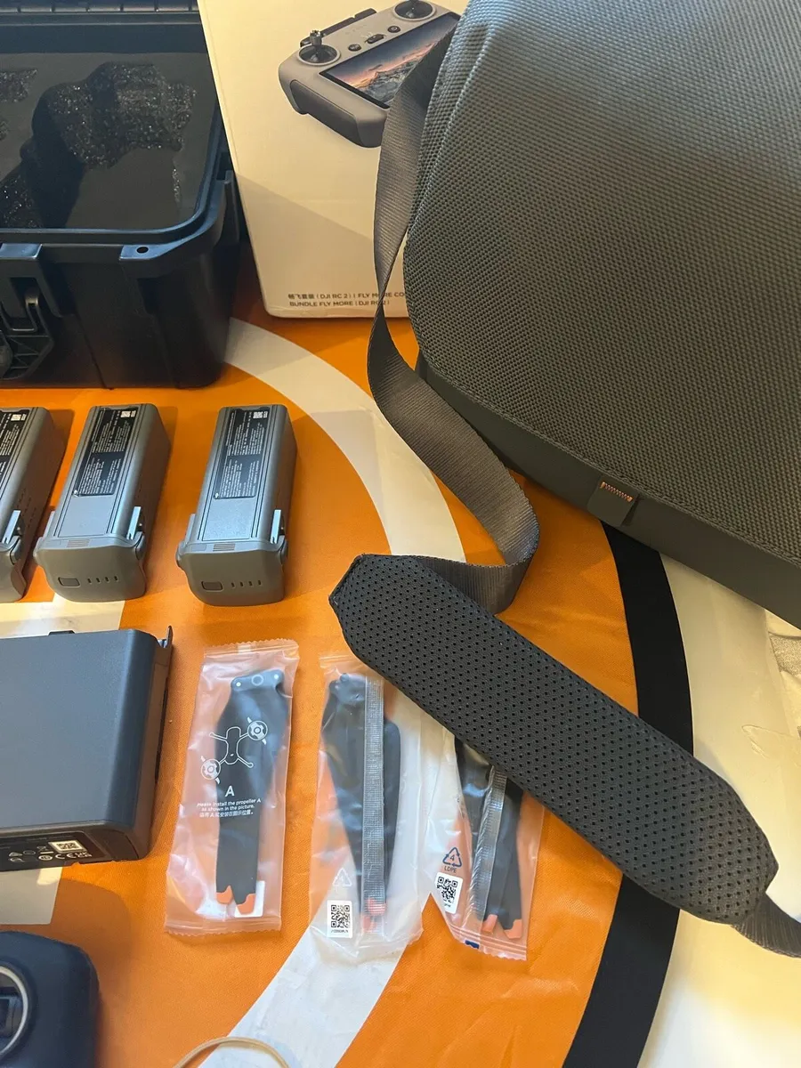 Dji air 3 as new - Image 4