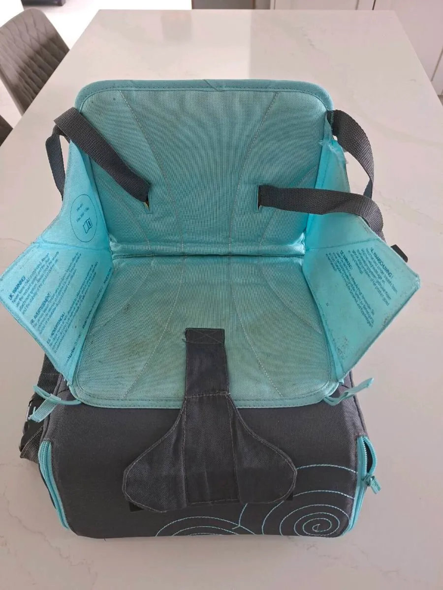 Munchkin travel booster seat - Image 3