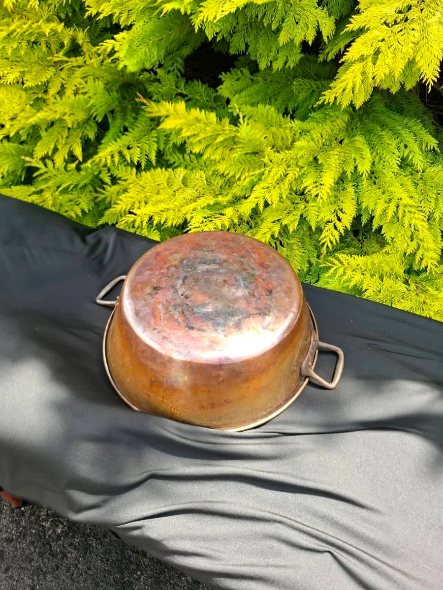 37cm copper pot postage possible - Image 2