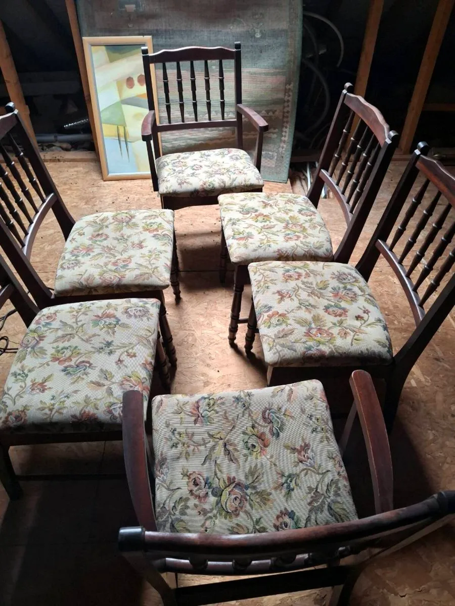 Dining table and 6 chsirs - Image 4