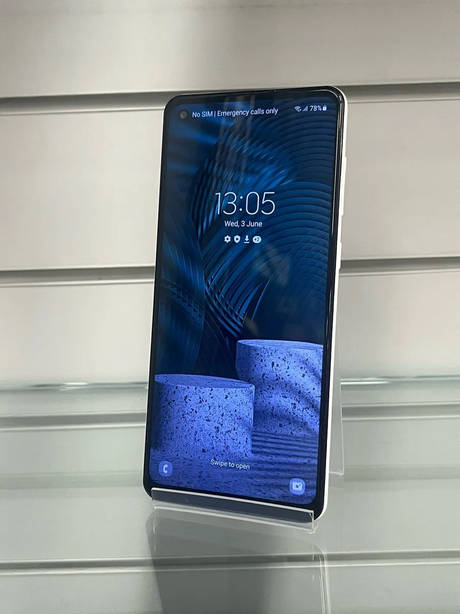 Samsung Galaxy 21 - Image 3