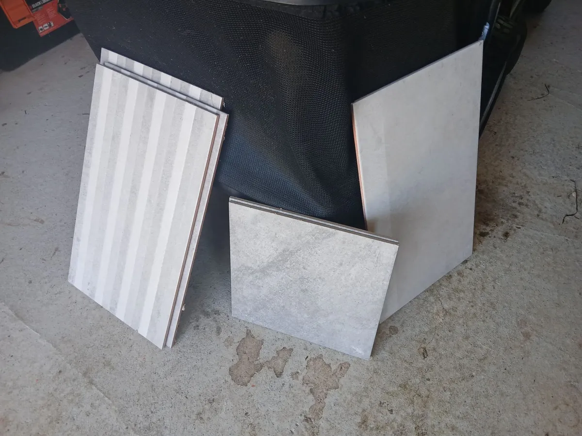 Tiles unused brand new - Image 1