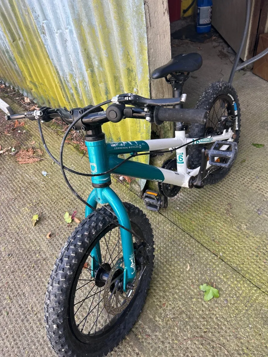 2021 Commencal Ramones 16 Bike - Image 2