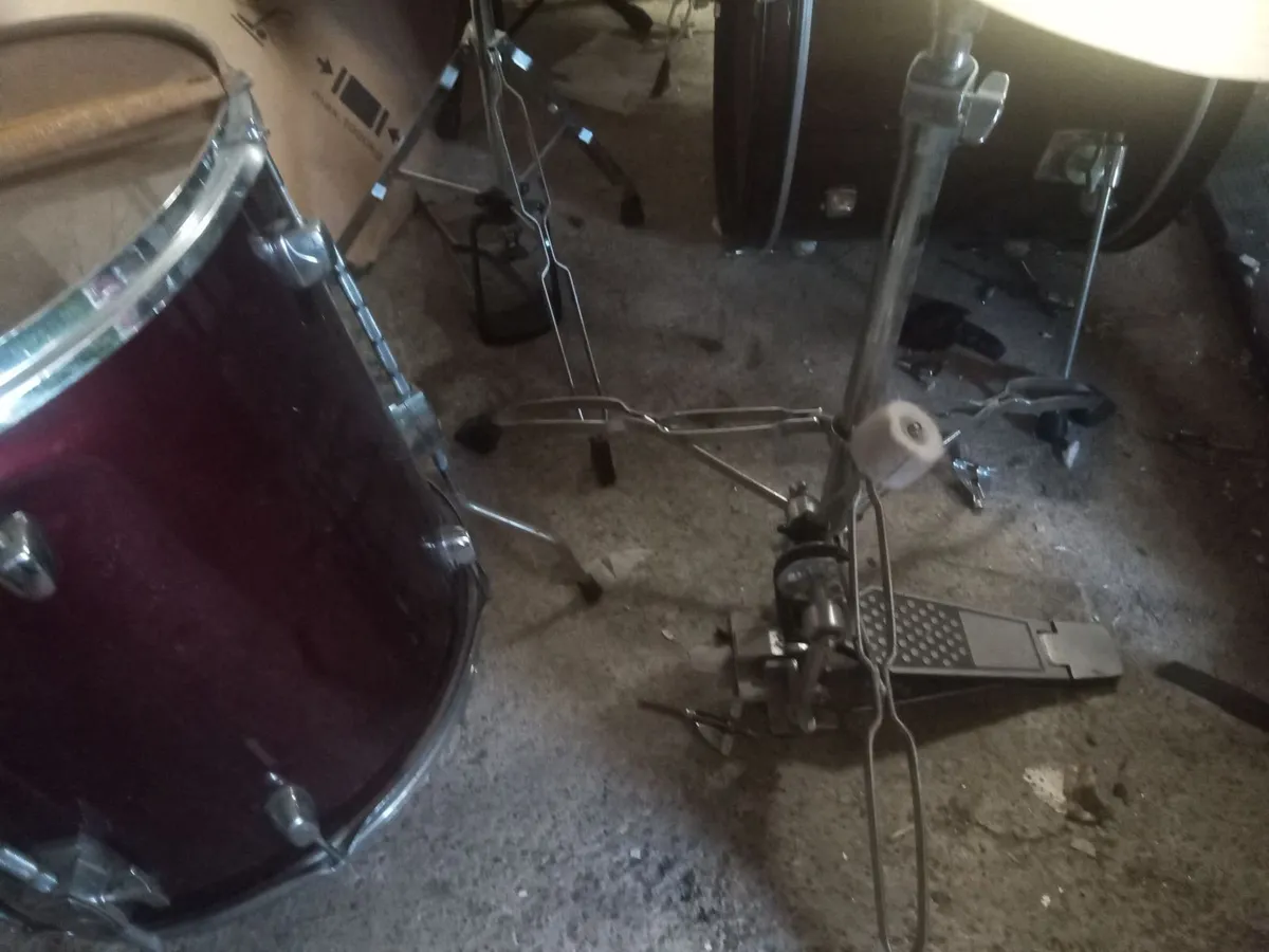 Drum kit with seat and bits.Drums - Image 3