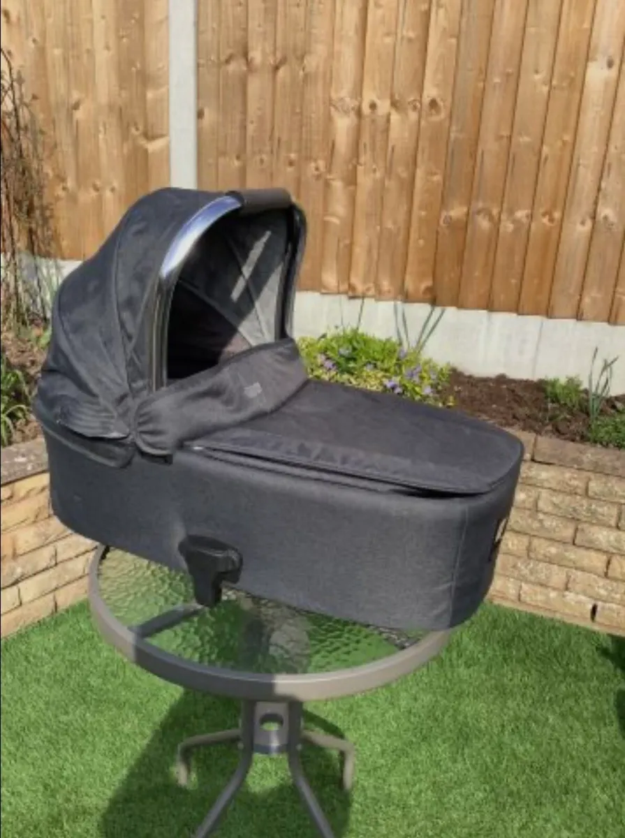 Mamas and papas occarro pram - Image 3