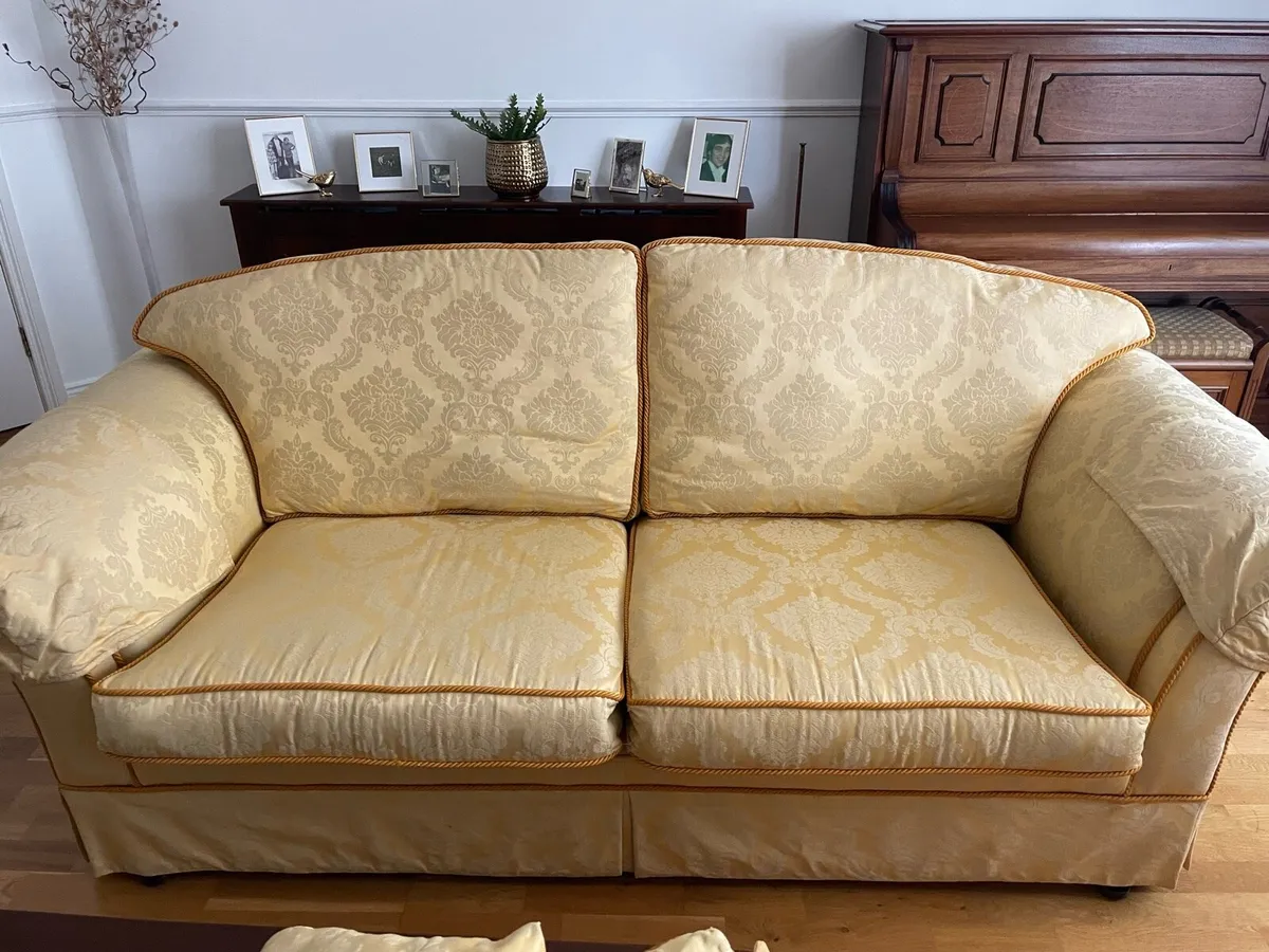 Vintage  Arnotts suite 3 x 2 x 1 - Image 1