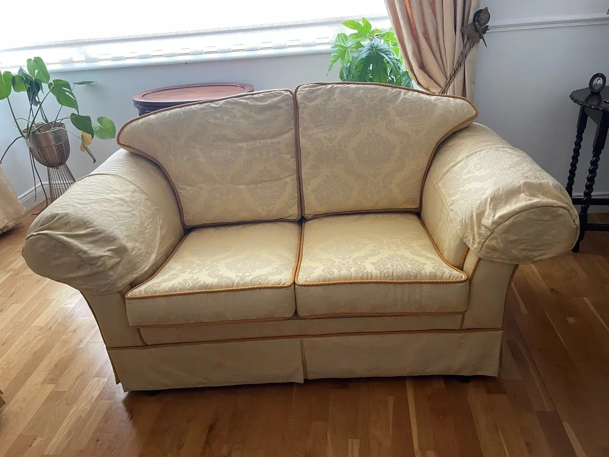Vintage  Arnotts suite 3 x 2 x 1 - Image 2