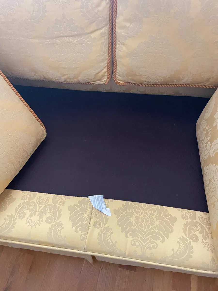 Vintage  Arnotts suite 3 x 2 x 1 - Image 4