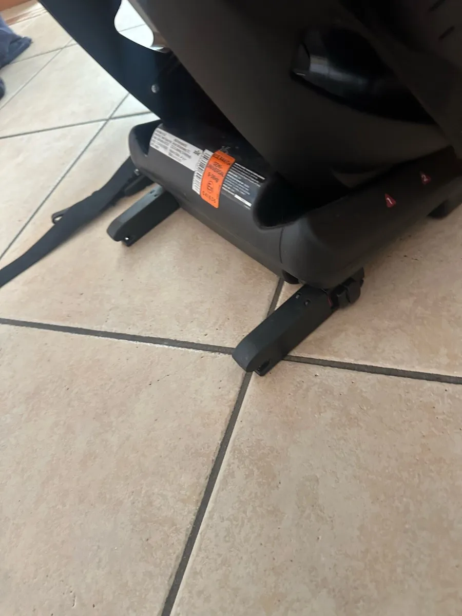 Joie car seat - Image 4