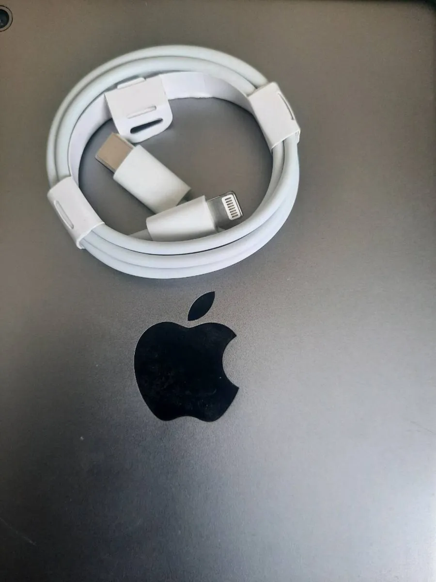 charging cable for apple products - Image 3