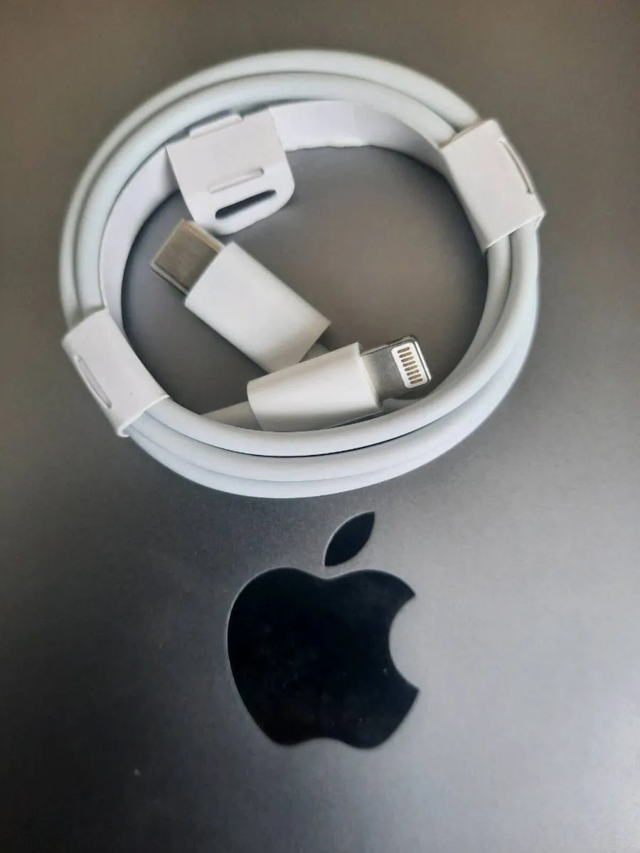 charging cable for apple products - Image 4