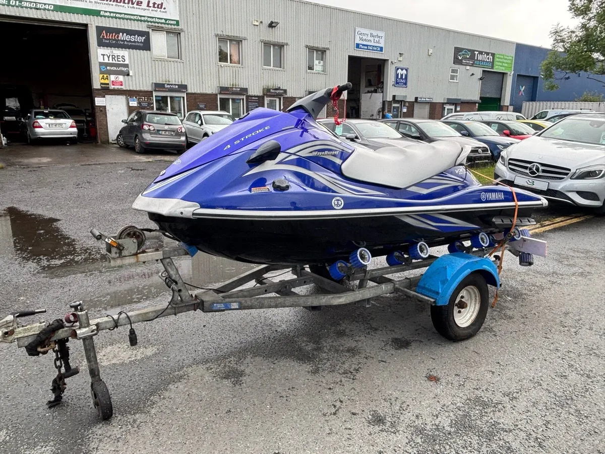 Yamaha jet ski vx 110 deluxe - Image 1