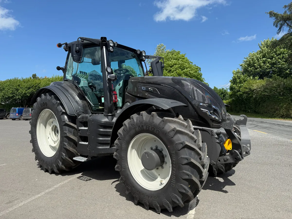 Valtra T235 Active -75th Anniversary Edition - Image 1